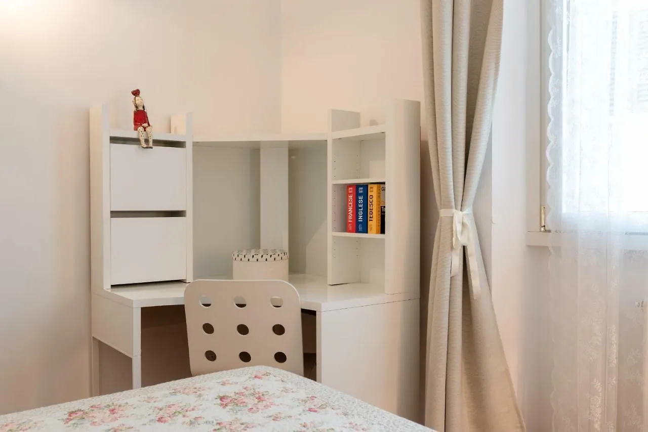 Apartamento Le Rose Di Leonardo - Antica Dimora Florencia Italia